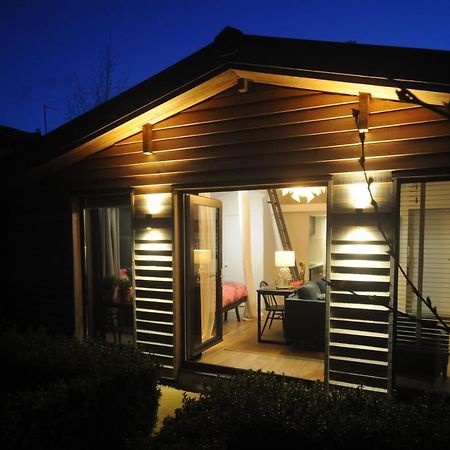 The Cabin Cheltenham Exteriér fotografie