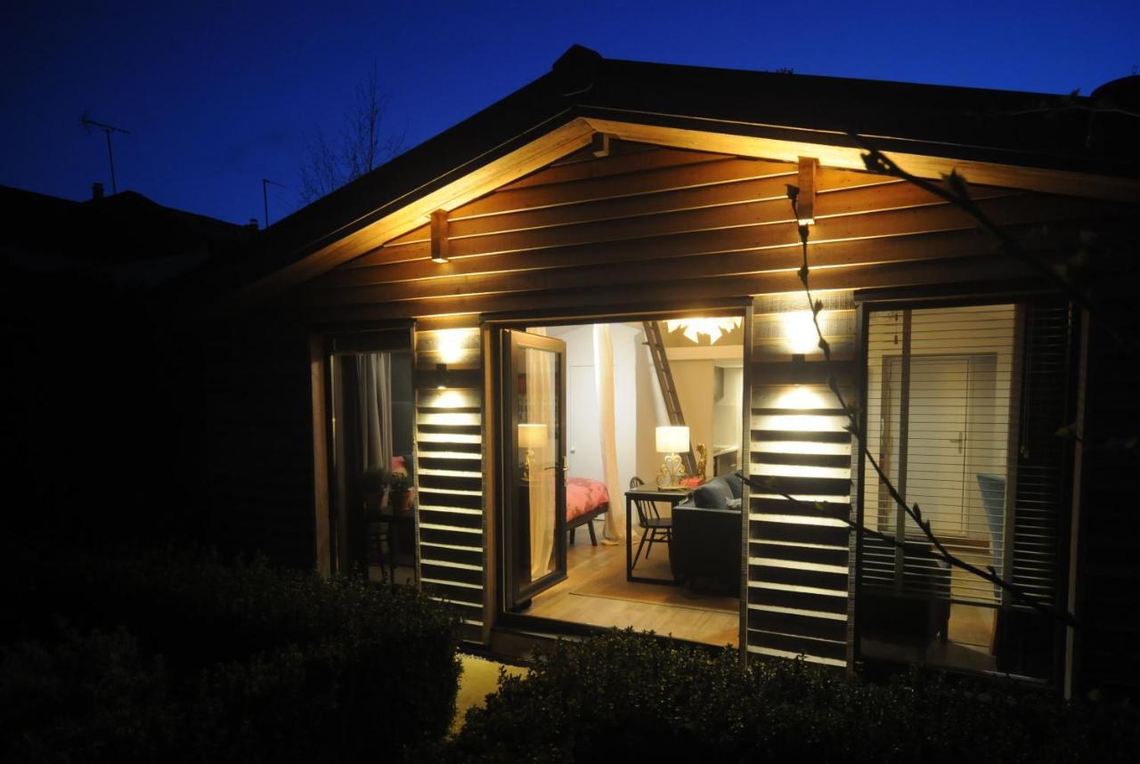 The Cabin Cheltenham Exteriér fotografie